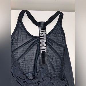 Nike workout tank top